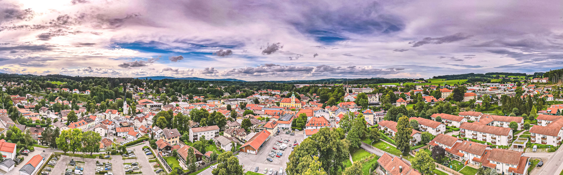 Stadt Miesbach – Header_Drohnenbild_Miesbach_2020